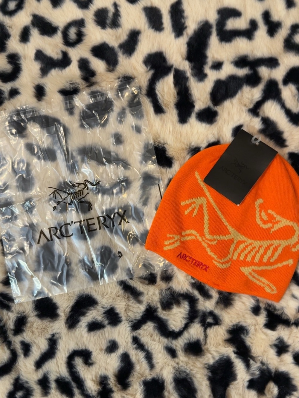 Arc'teryx Kids Bright Orange Beanie with Cream Logo
